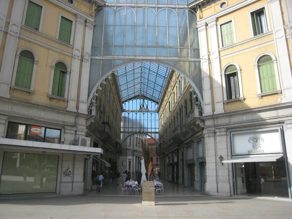 Guest house International B&B Venezia Mestre Italy